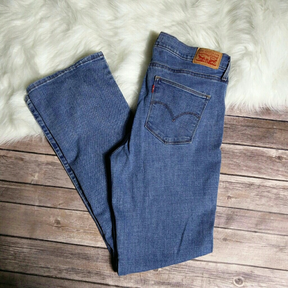 ⚡3 for $15⚡Levi's Slimming Bootcut Jeans